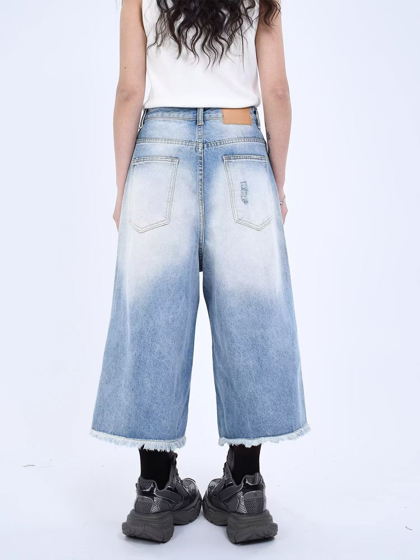 Hong Kong-style Loose-fitting Versatile Cropped Jeans