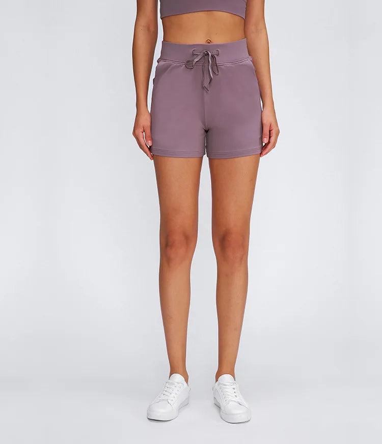Pocket elastic yoga shorts