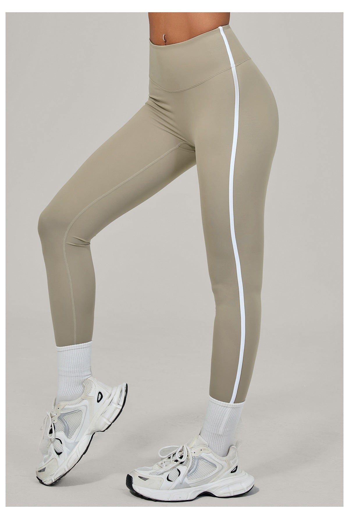European And American-style High-waisted Yoga Pants With Invisible Pleats