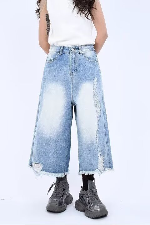Hong Kong-style Loose-fitting Versatile Cropped Jeans