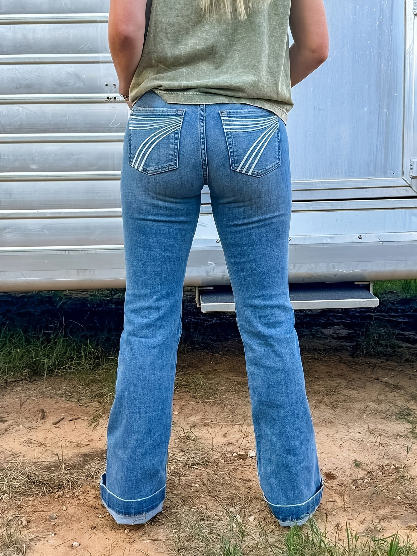 Slim Fit Elastic Mid-waist Slightly Flared Jeans